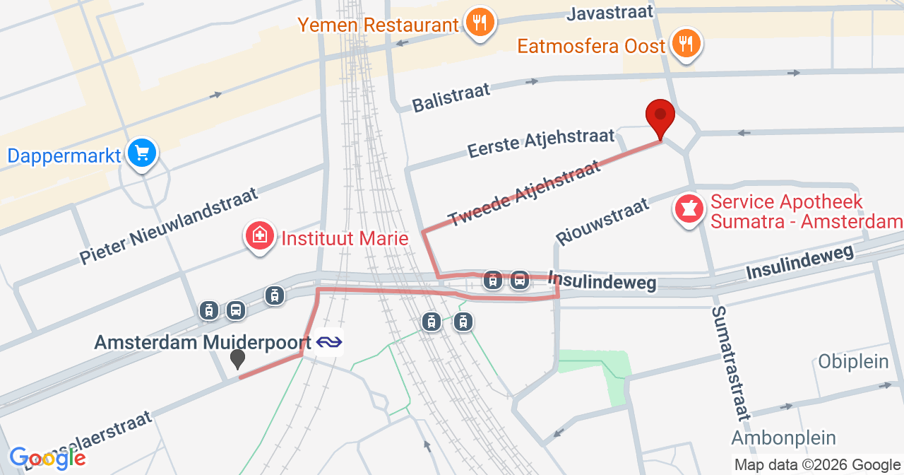 Kaart van het incident in Amsterdam met de aanrijroutes van de gealarmeerde eenheden