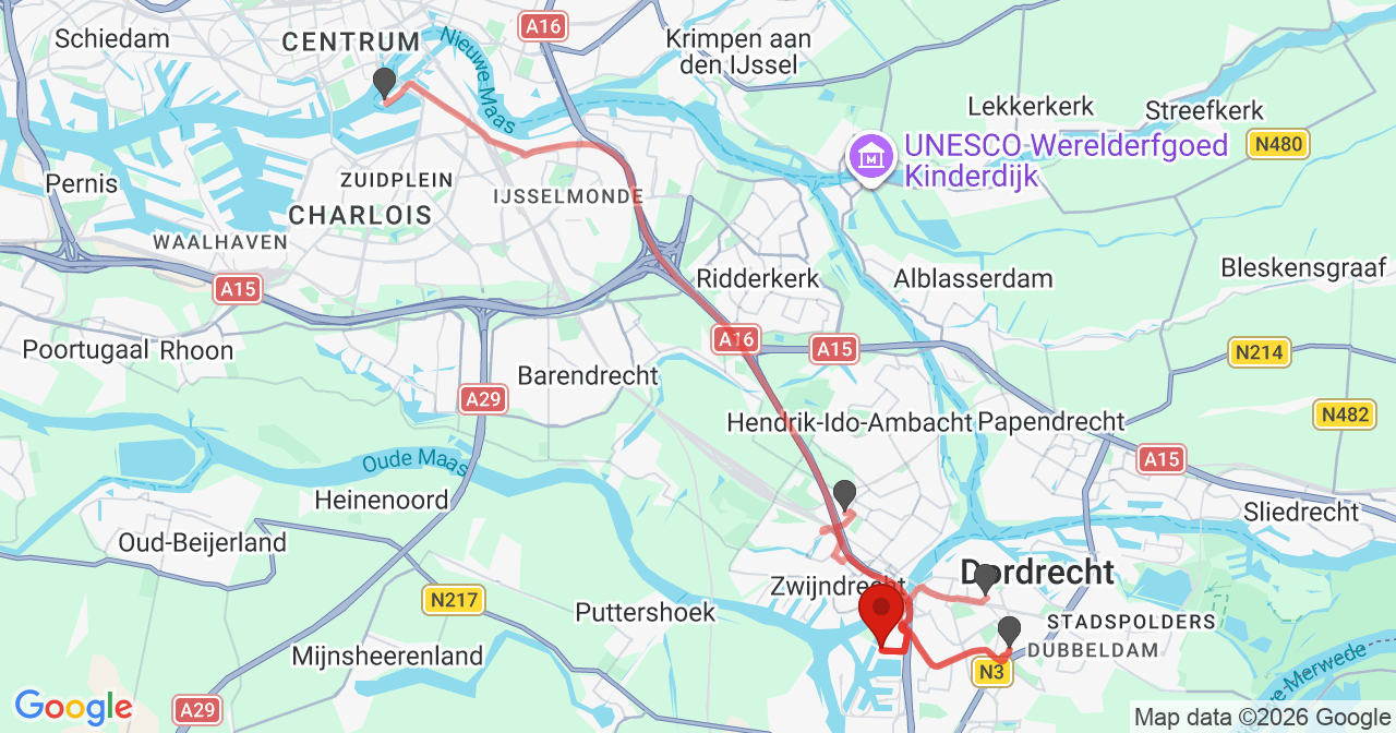 Kaart van het incident in Dordrecht met de aanrijroutes van de gealarmeerde eenheden