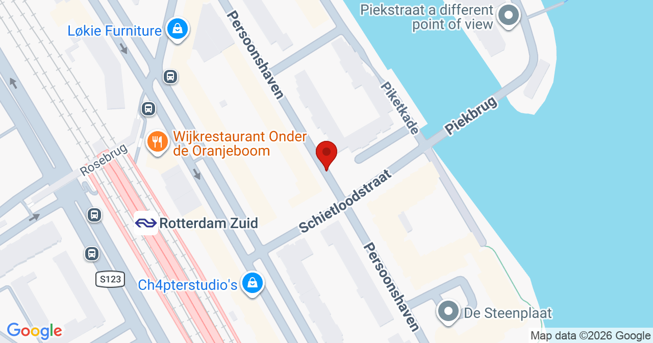 Kaart van het incident in Rotterdam met berekende routes vanaf gealarmeerde posten