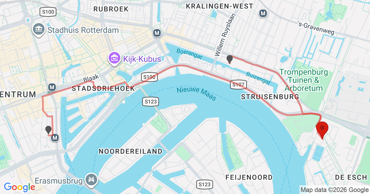 Kaart van het incident in Rotterdam met de aanrijroutes van de gealarmeerde eenheden