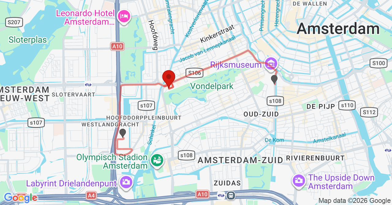 Kaart van het incident in Amsterdam met de aanrijroutes van de gealarmeerde eenheden