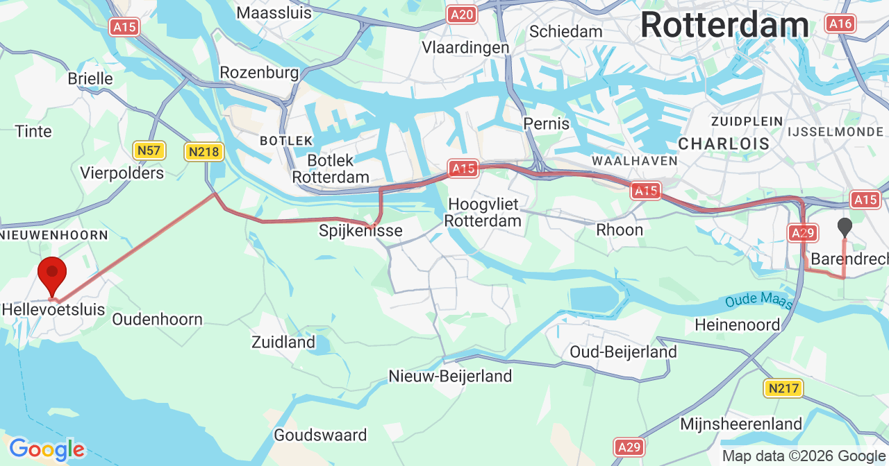 Kaart van het incident in Hellevoetsluis met berekende routes vanaf gealarmeerde posten