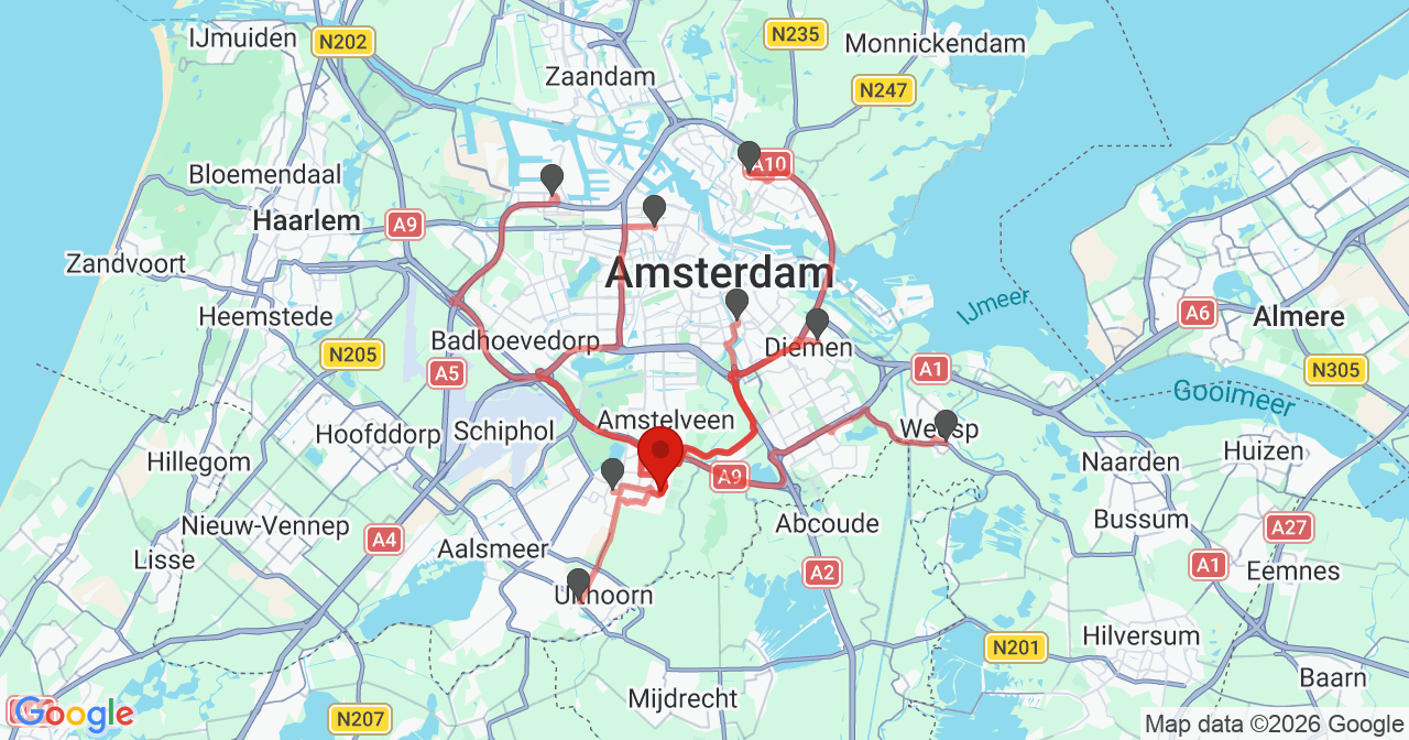 Kaart van het incident in Amstelveen met de aanrijroutes van de gealarmeerde eenheden