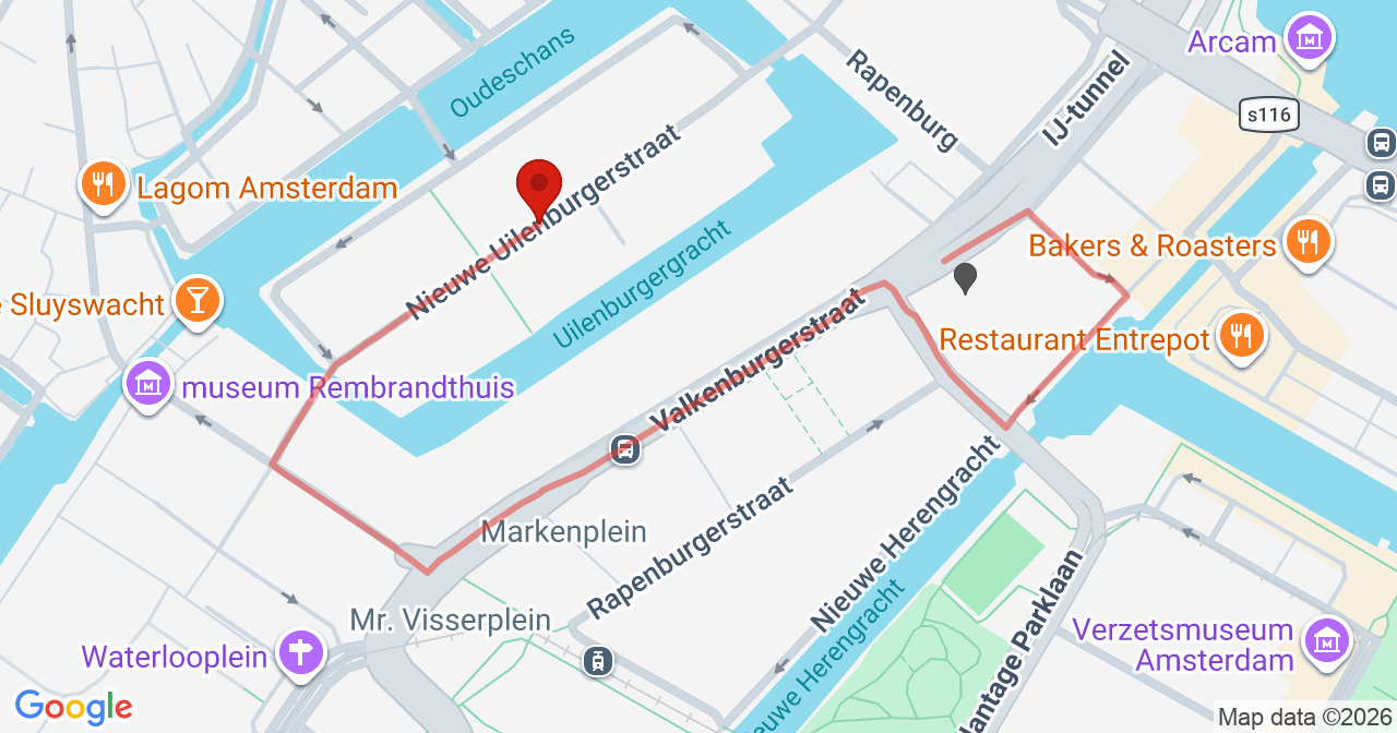 Kaart van het incident in Amsterdam met berekende routes vanaf gealarmeerde posten