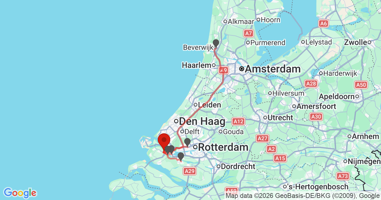 Kaart van het incident in Vierpolders met de aanrijroutes van de gealarmeerde eenheden