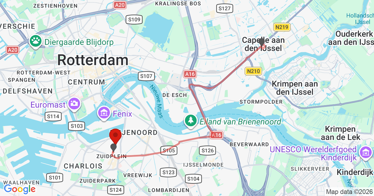 Kaart van het incident in Rotterdam met de aanrijroutes van de gealarmeerde eenheden