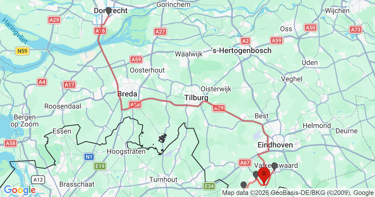 Kaart van het incident in Valkenswaard met de aanrijroutes van de gealarmeerde eenheden