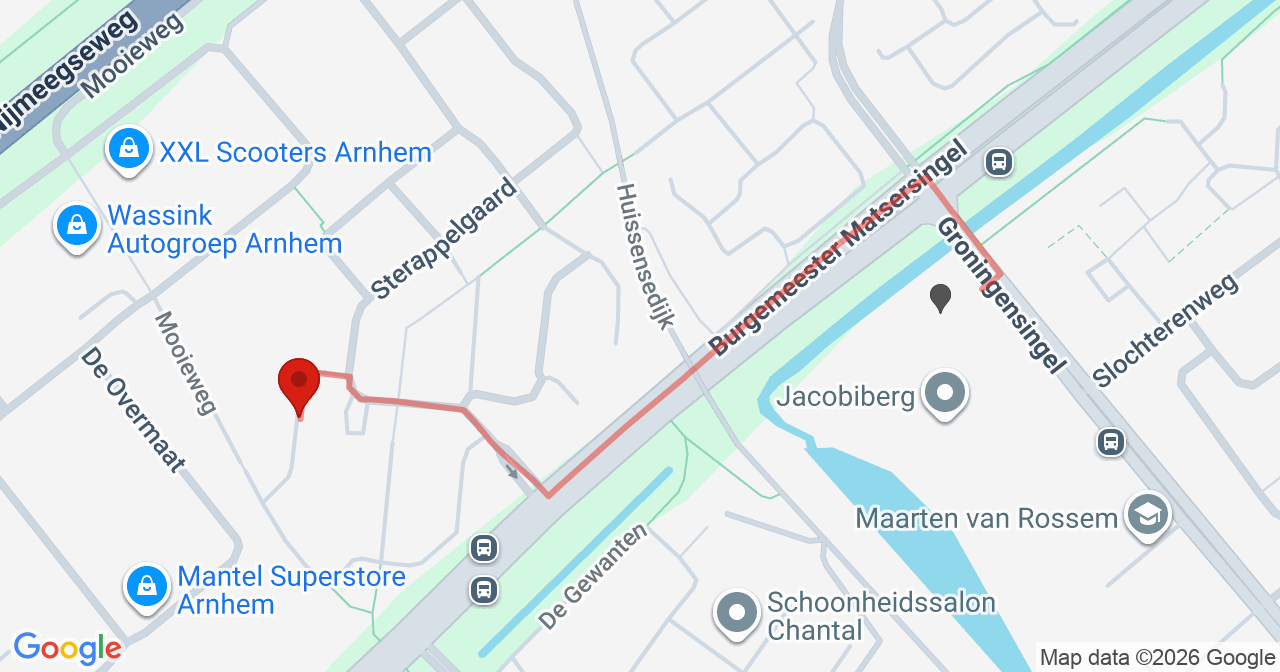 Kaart van het incident in Arnhem met berekende routes vanaf gealarmeerde posten