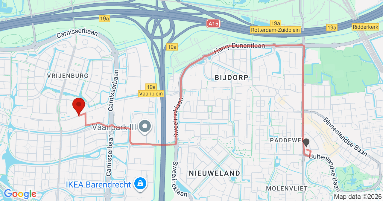 Kaart van het incident in Barendrecht met berekende routes vanaf gealarmeerde posten