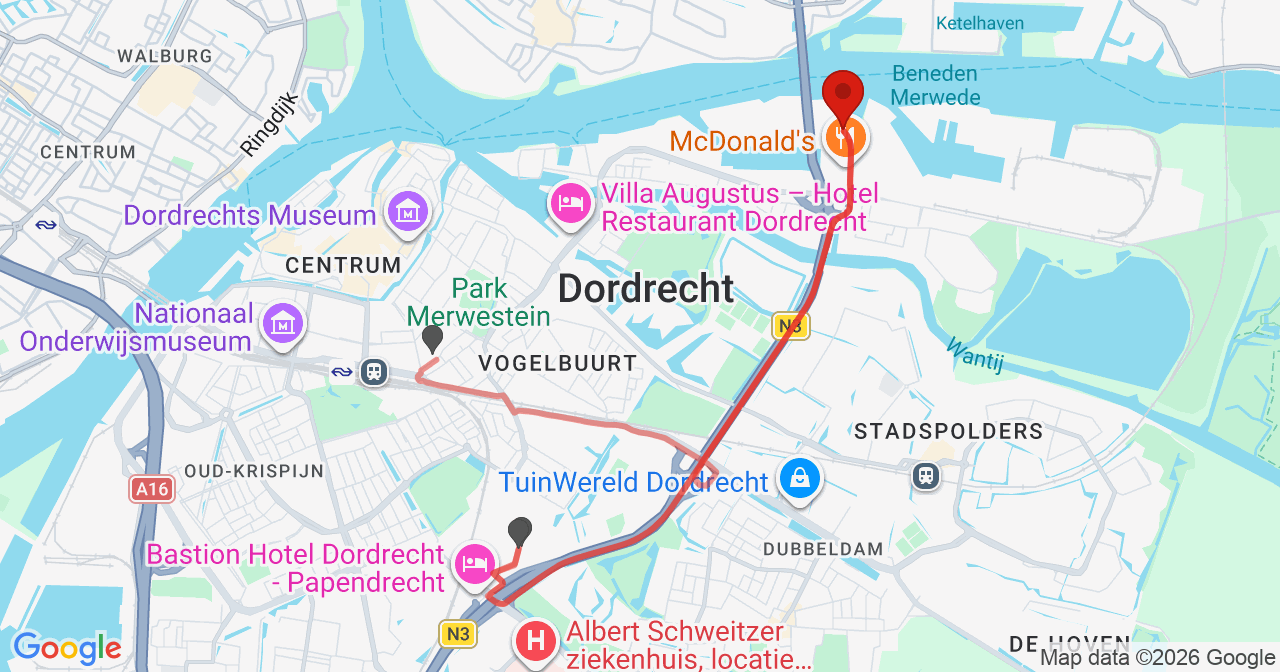 Kaart van het incident in Dordrecht met berekende routes vanaf gealarmeerde posten