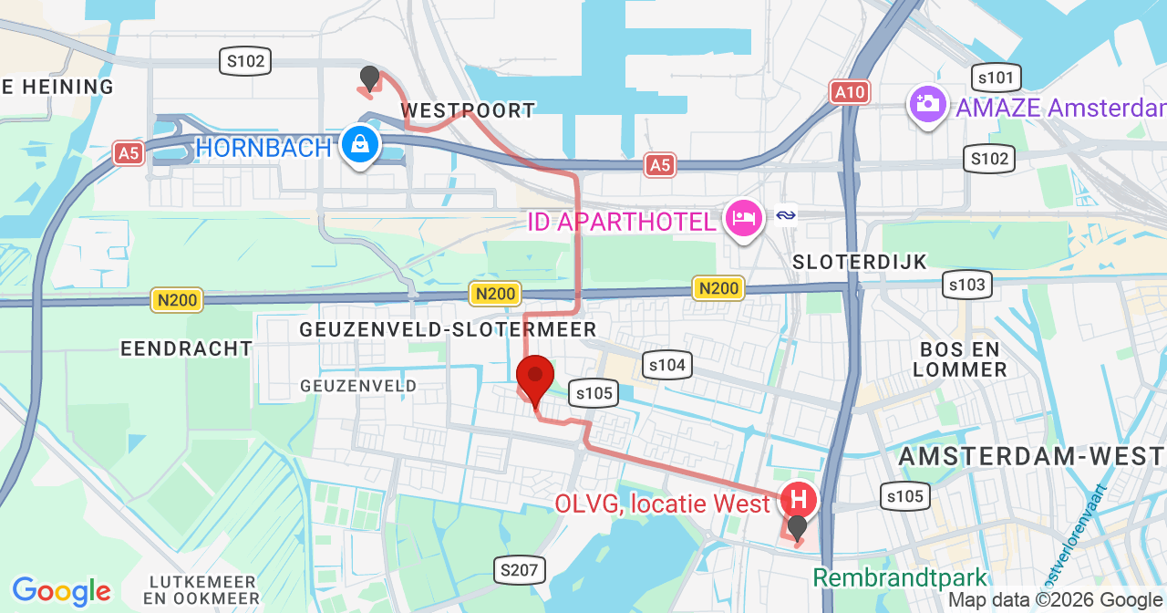 Kaart van het incident in Amsterdam met berekende routes vanaf gealarmeerde posten