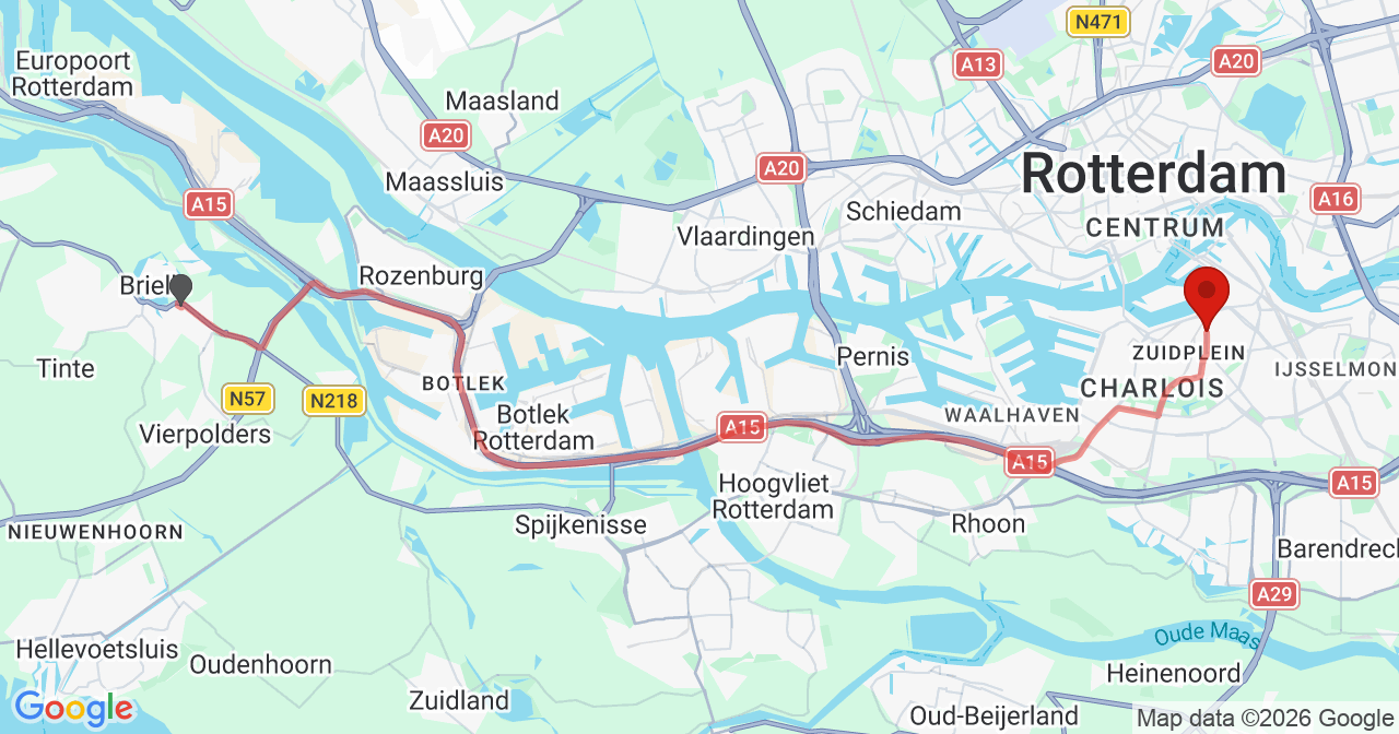 Kaart van het incident in Rotterdam met de aanrijroutes van de gealarmeerde eenheden