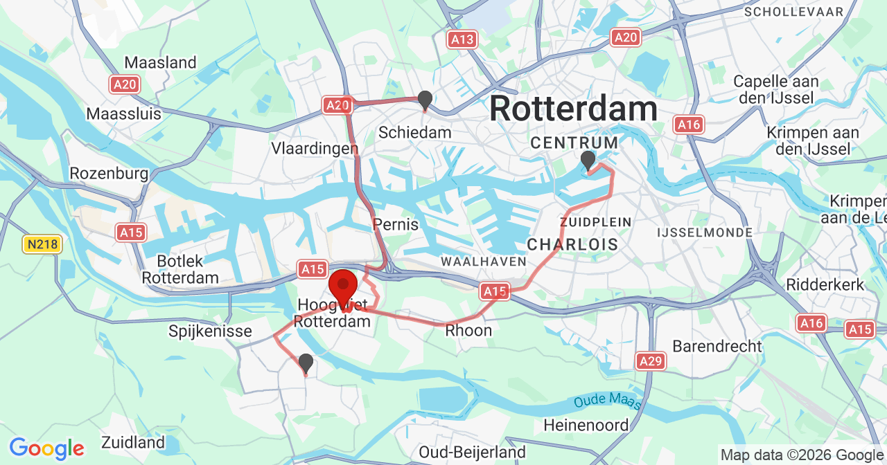 Kaart van het incident in Rotterdam met de aanrijroutes van de gealarmeerde eenheden