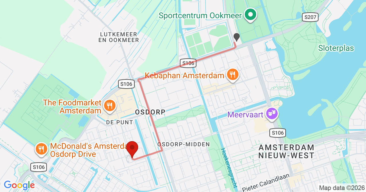 Kaart van het incident in Amsterdam met de aanrijroutes van de gealarmeerde eenheden