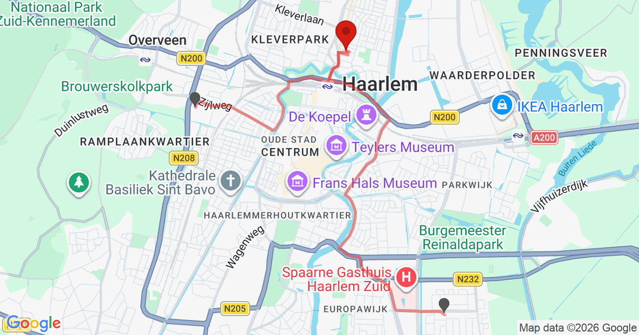 Kaart van het incident in Haarlem met berekende routes vanaf gealarmeerde posten