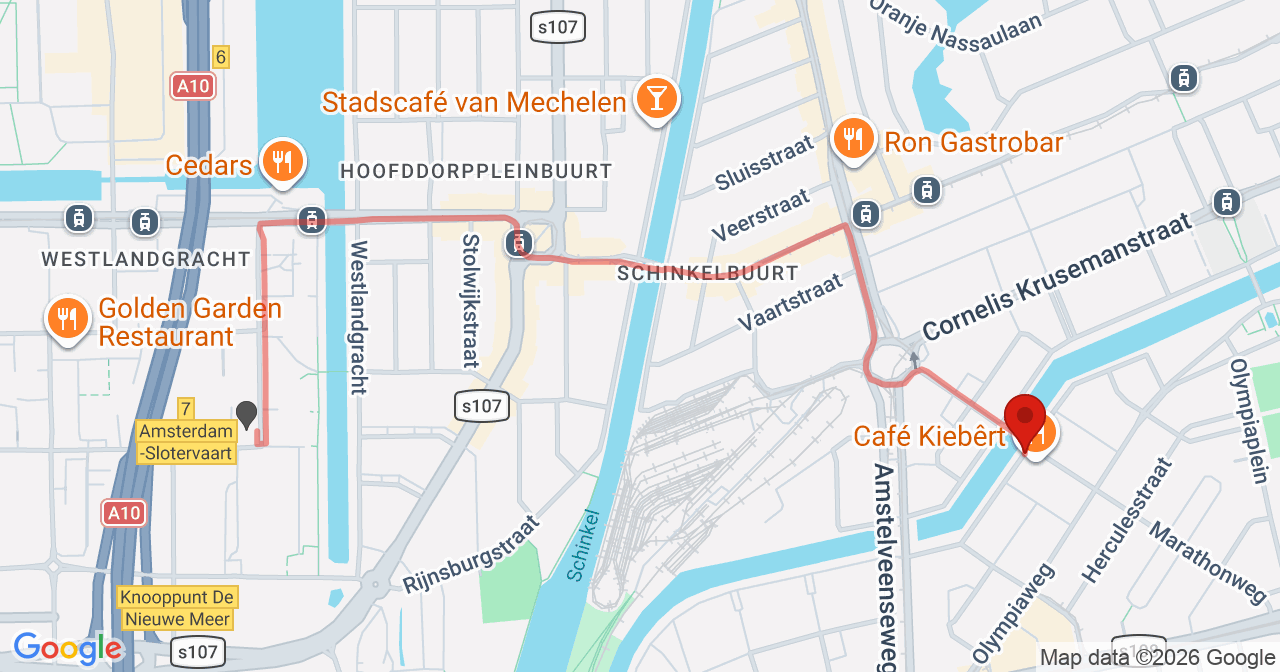 Kaart van het incident in Amsterdam met de aanrijroutes van de gealarmeerde eenheden