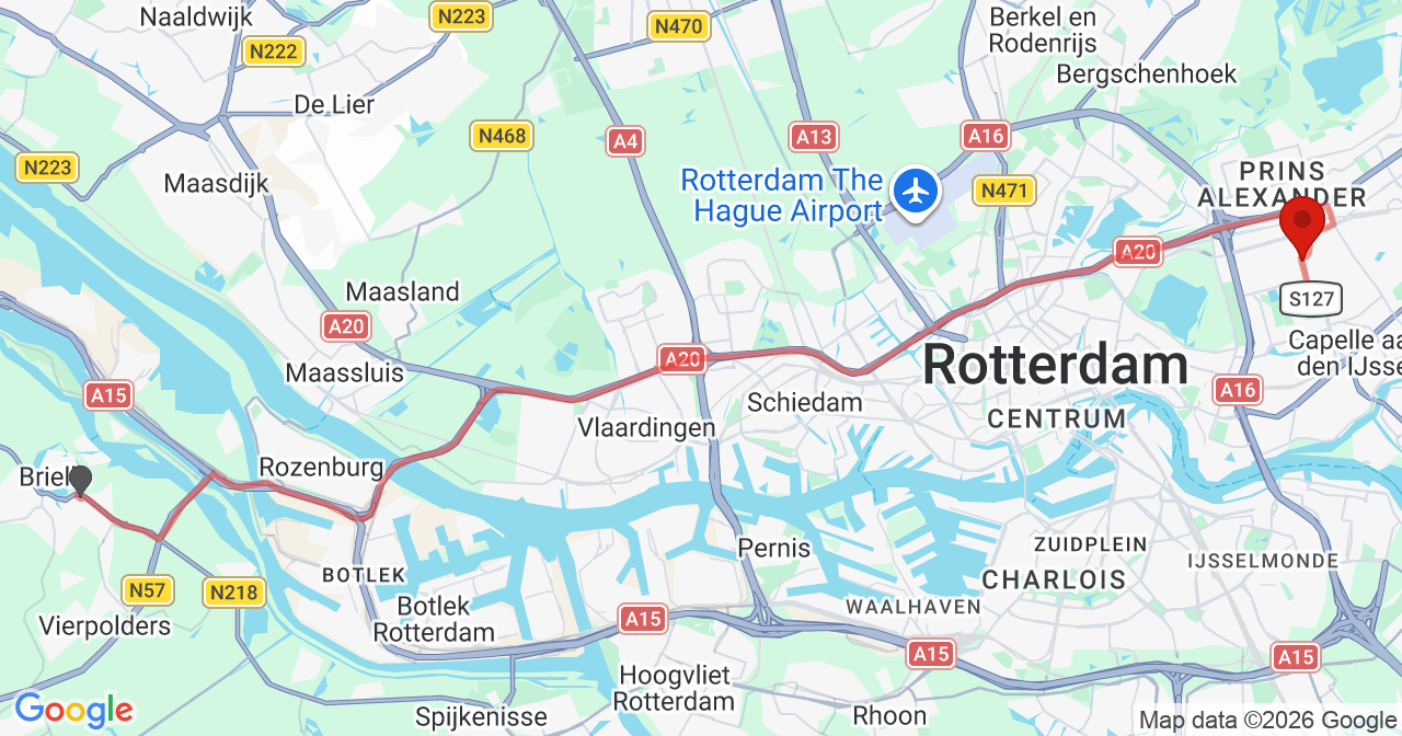 Kaart van het incident in Rotterdam met de aanrijroutes van de gealarmeerde eenheden