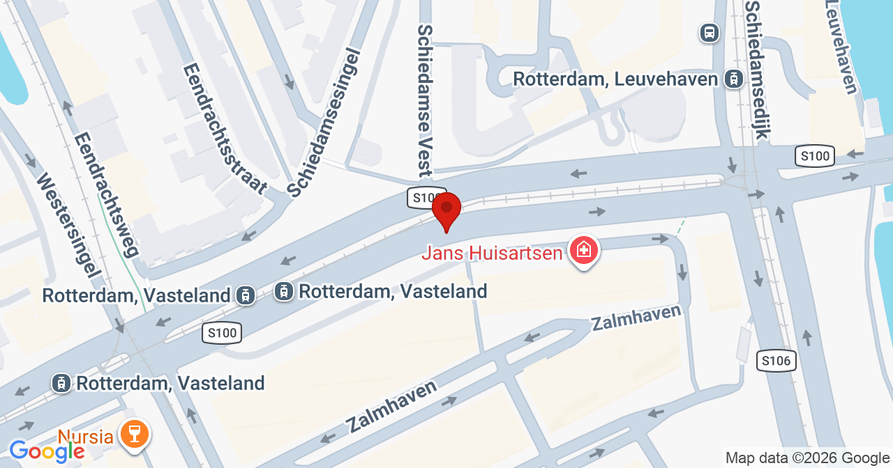 Kaart van het incident in Rotterdam met berekende routes vanaf gealarmeerde posten