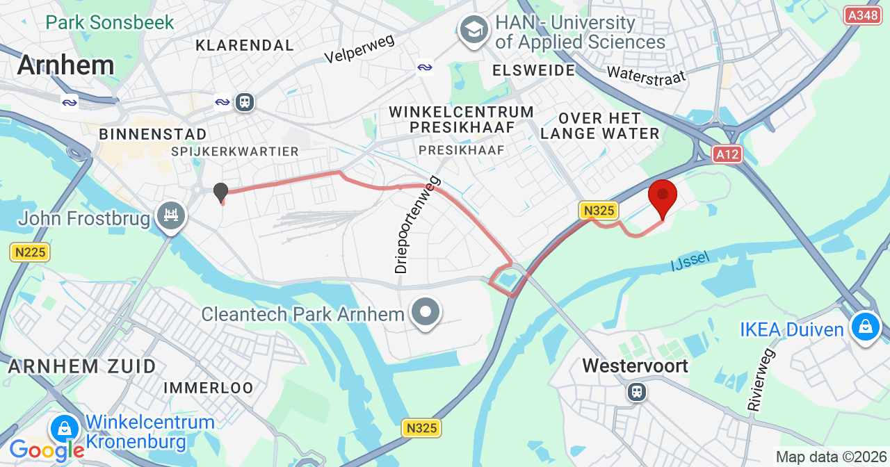 Kaart van het incident in Arnhem met de aanrijroutes van de gealarmeerde eenheden