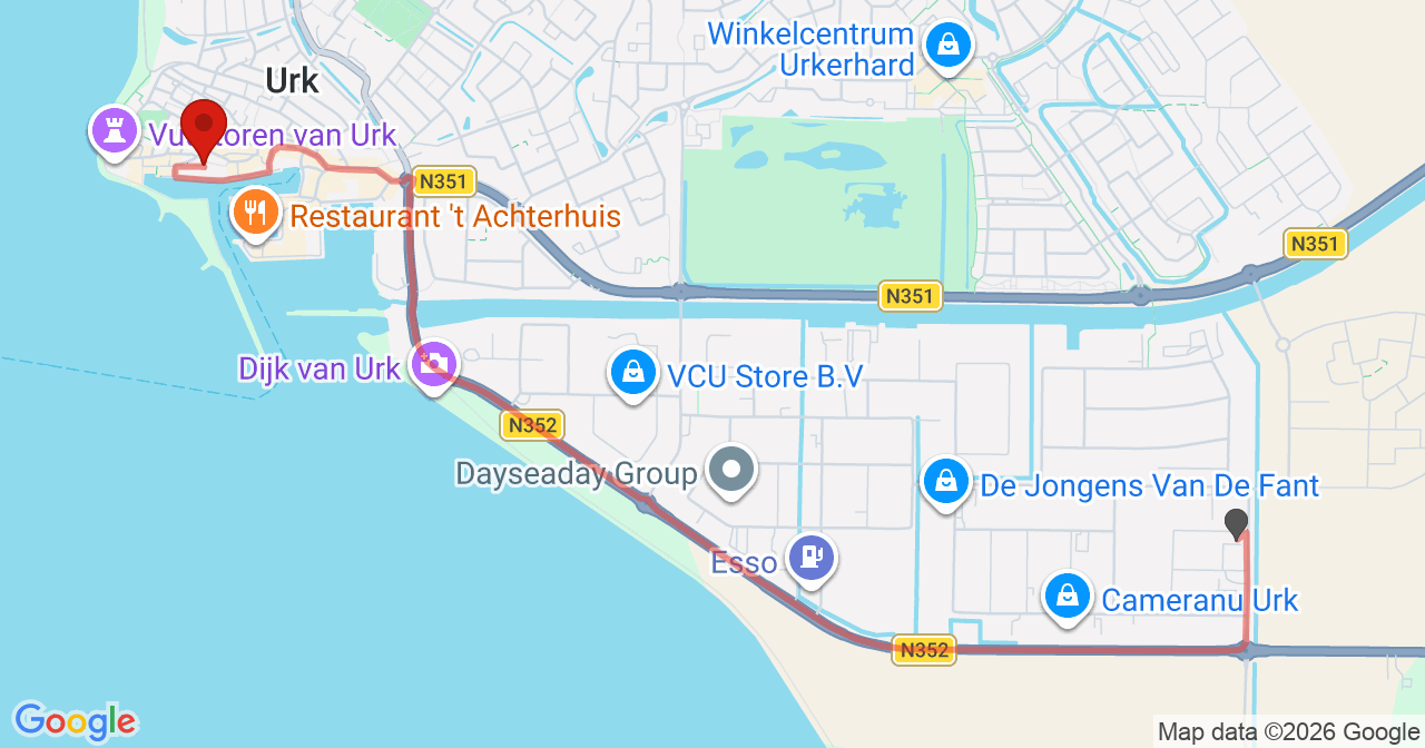 Kaart van het incident in Urk met de aanrijroutes van de gealarmeerde eenheden