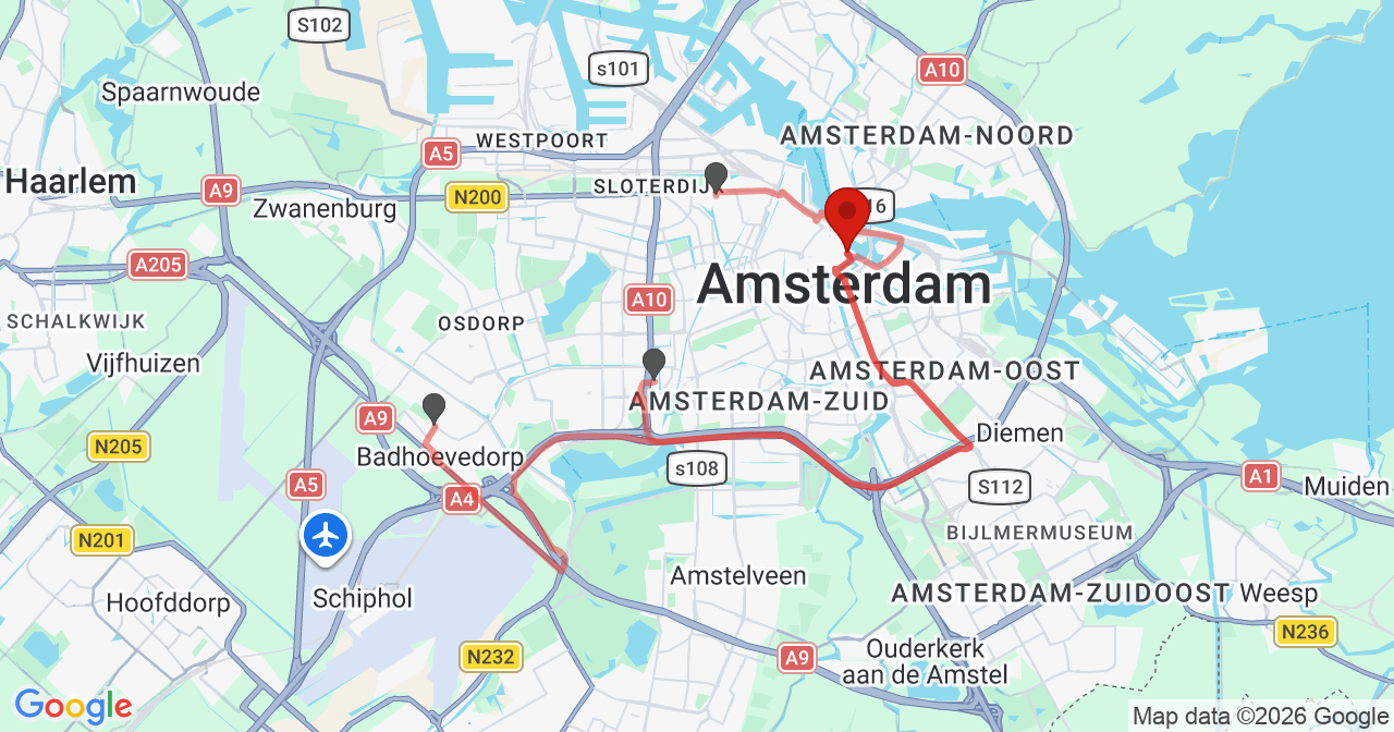 Kaart van het incident in Amsterdam met berekende routes vanaf gealarmeerde posten