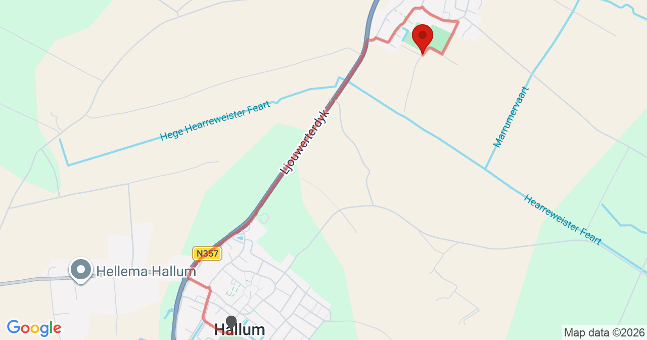 Kaart van het incident in Marrum met de aanrijroutes van de gealarmeerde eenheden