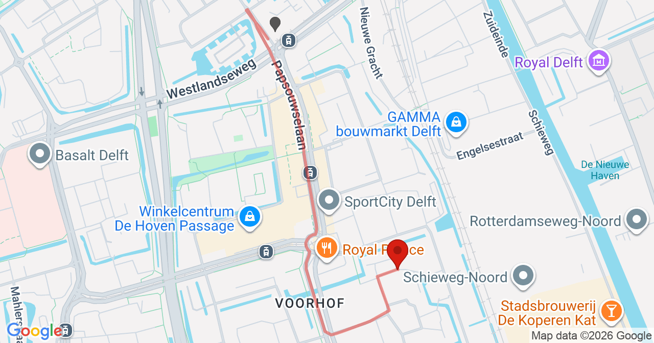 Kaart van het incident in Delft met de aanrijroutes van de gealarmeerde eenheden