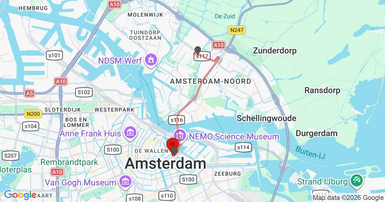 Kaart van het incident in Amsterdam met berekende routes vanaf gealarmeerde posten