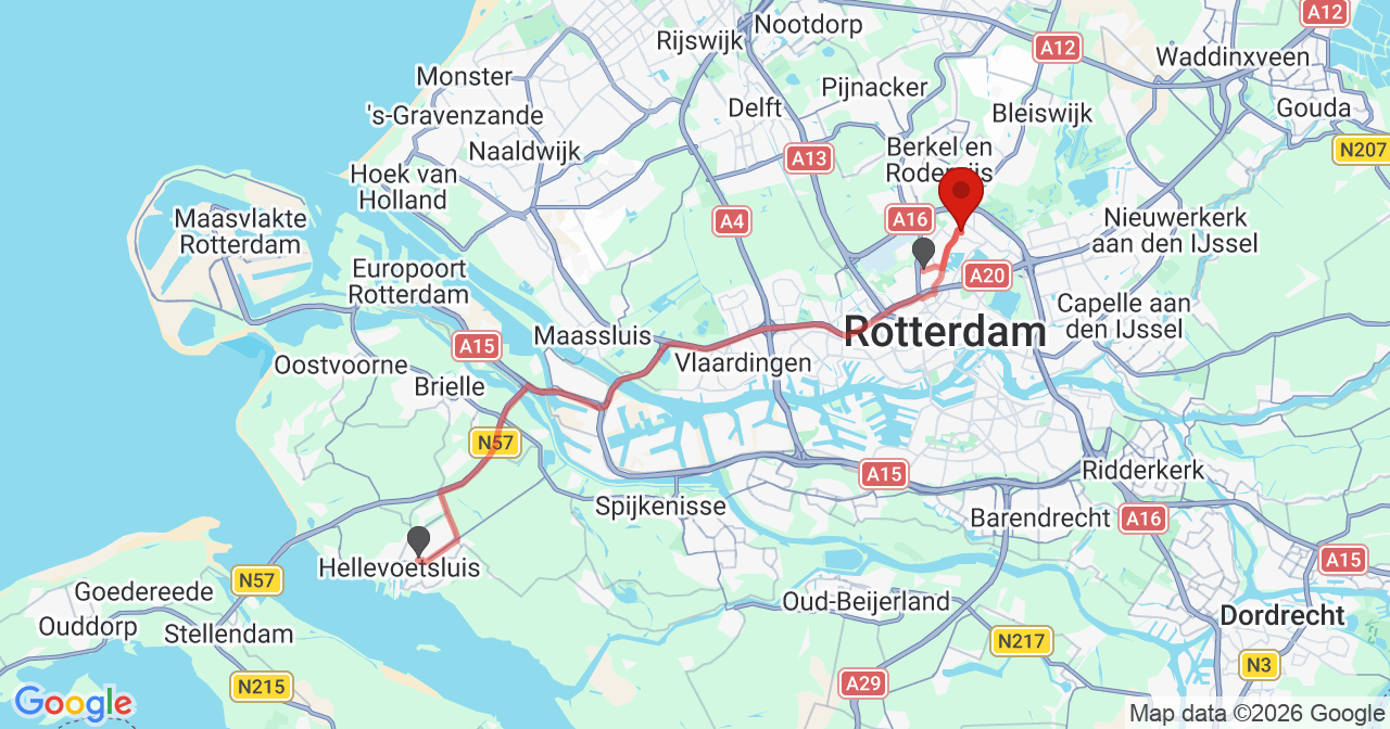 Kaart van het incident in Rotterdam met berekende routes vanaf gealarmeerde posten