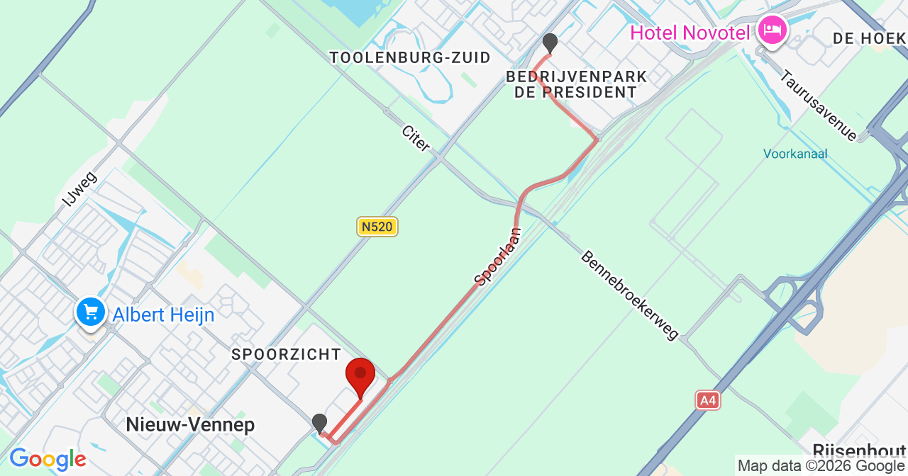 Kaart van het incident in Nieuw-Vennep met de aanrijroutes van de gealarmeerde eenheden