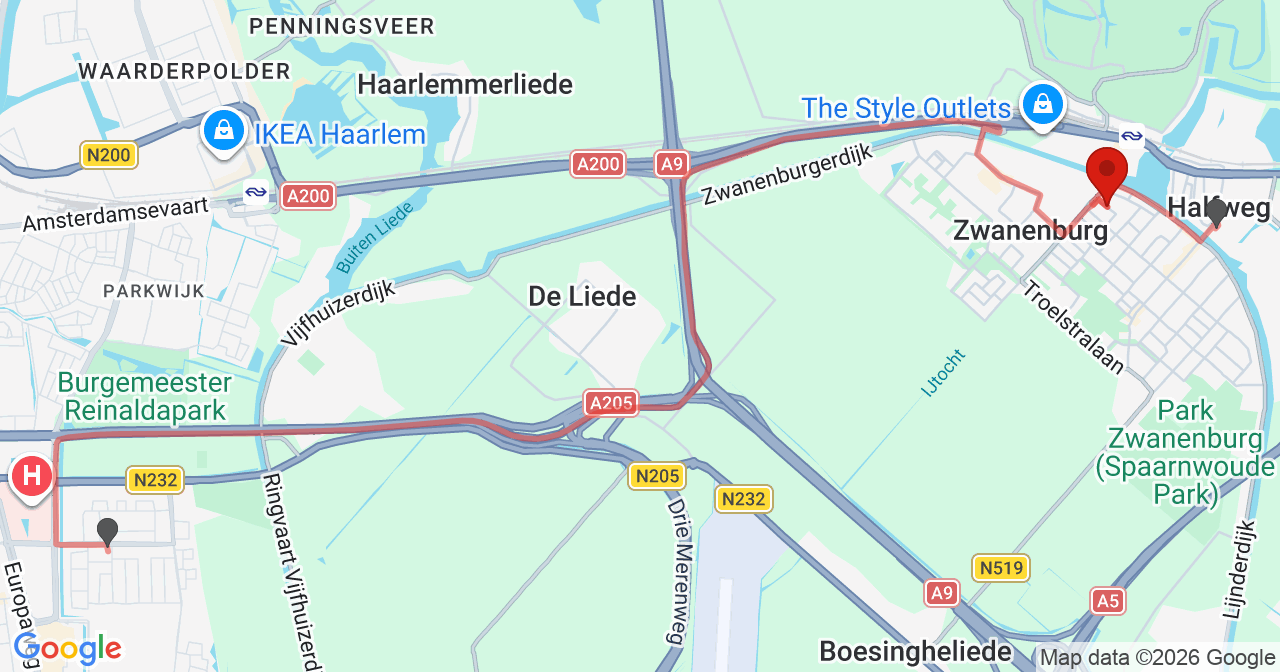 Kaart van het incident in Zwanenburg met berekende routes vanaf gealarmeerde posten