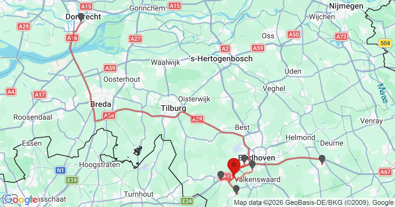 Kaart van het incident in Steensel met de aanrijroutes van de gealarmeerde eenheden