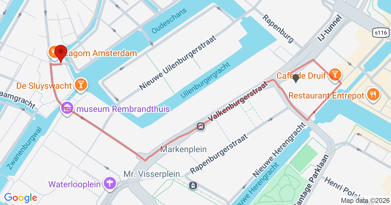 Kaart van het incident in Amsterdam met berekende routes vanaf gealarmeerde posten