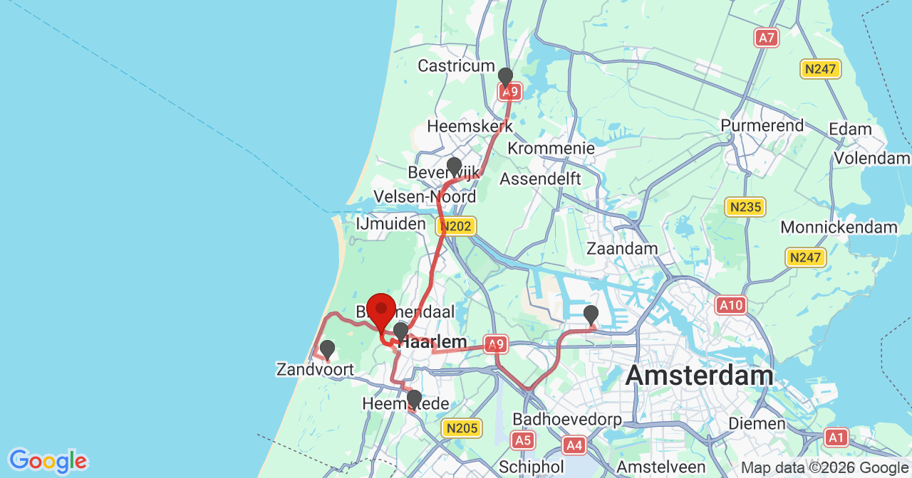Kaart van het incident in Overveen met de aanrijroutes van de gealarmeerde eenheden