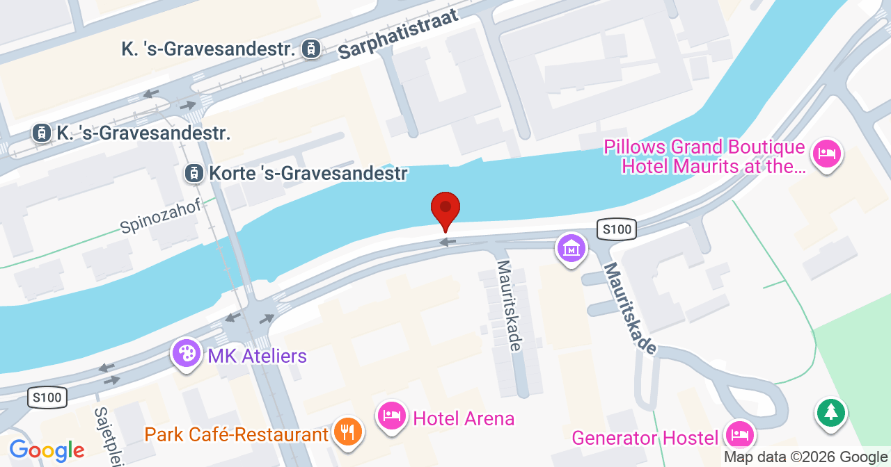 Kaart van het incident in Amsterdam met berekende routes vanaf gealarmeerde posten