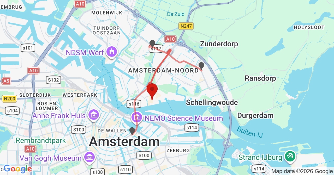 Kaart van het incident in Amsterdam met berekende routes vanaf gealarmeerde posten