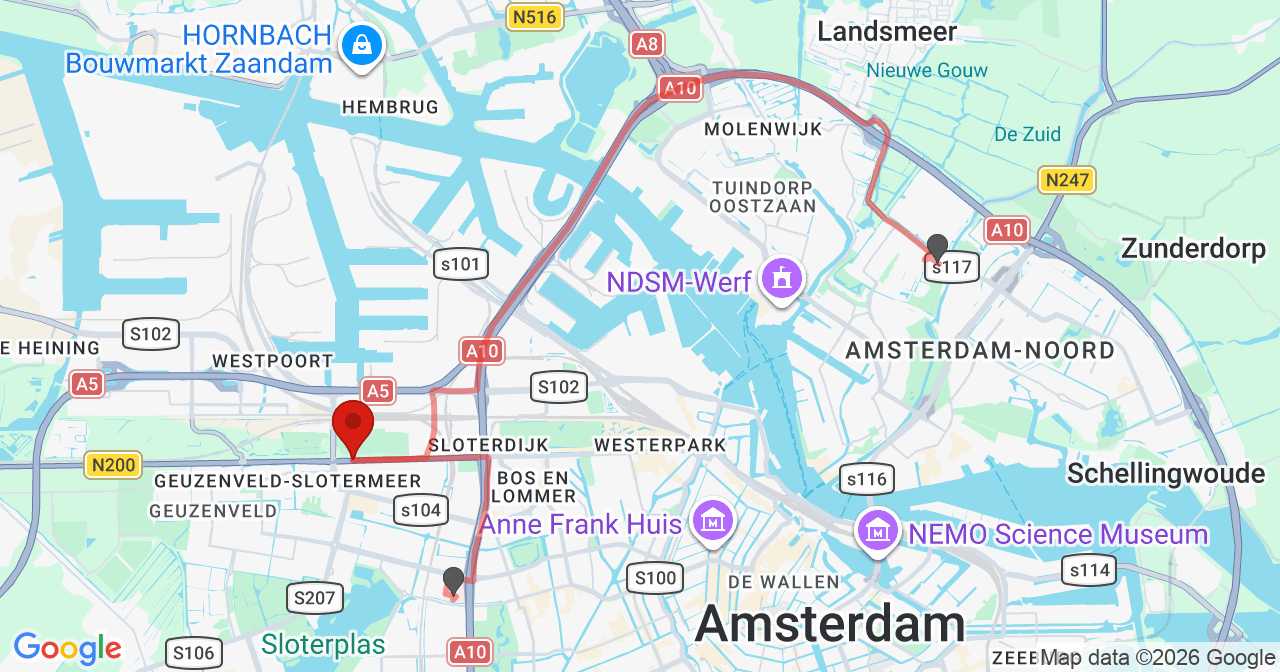 Kaart van het incident in Amsterdam met de aanrijroutes van de gealarmeerde eenheden