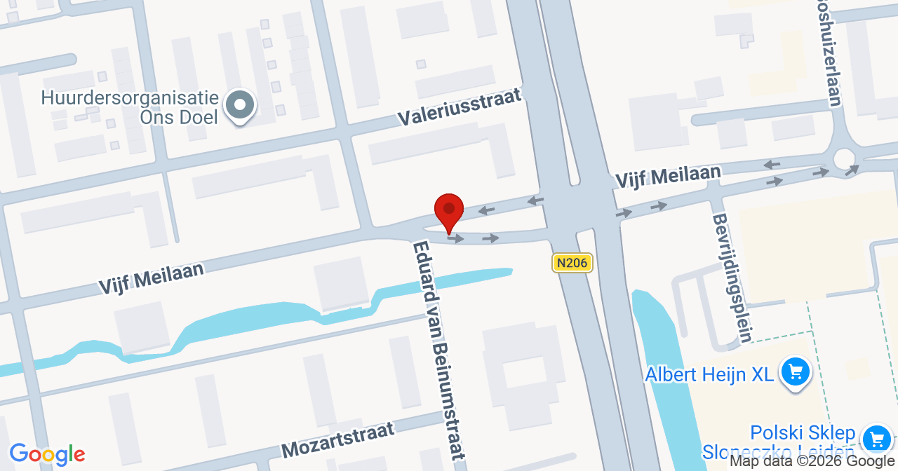 Kaart van het incident in Leiden met de aanrijroutes van de gealarmeerde eenheden