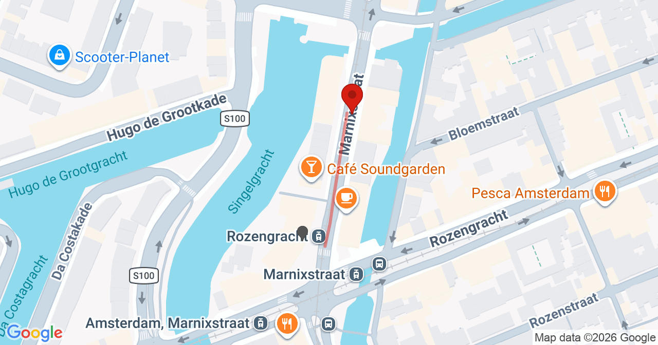 Kaart van het incident in Amsterdam met de aanrijroutes van de gealarmeerde eenheden