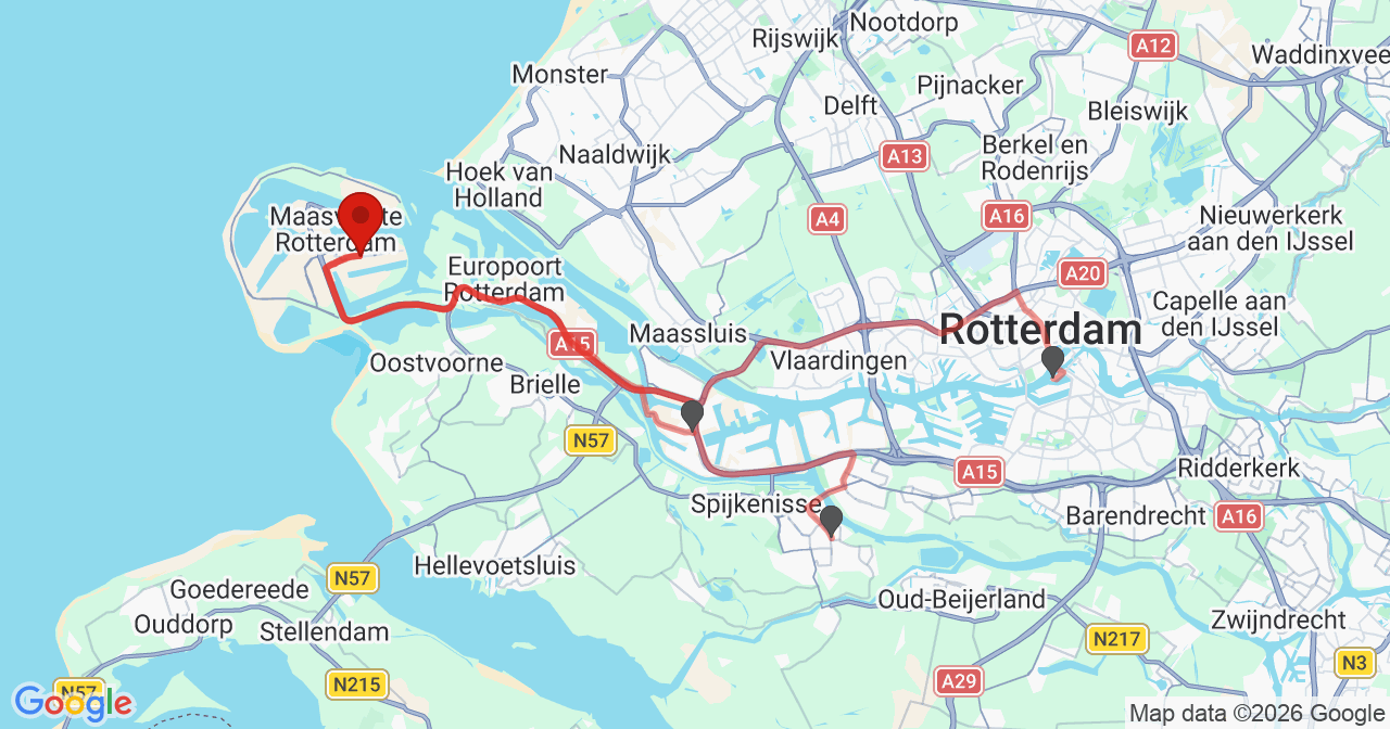 Kaart van het incident in Rotterdam met de aanrijroutes van de gealarmeerde eenheden