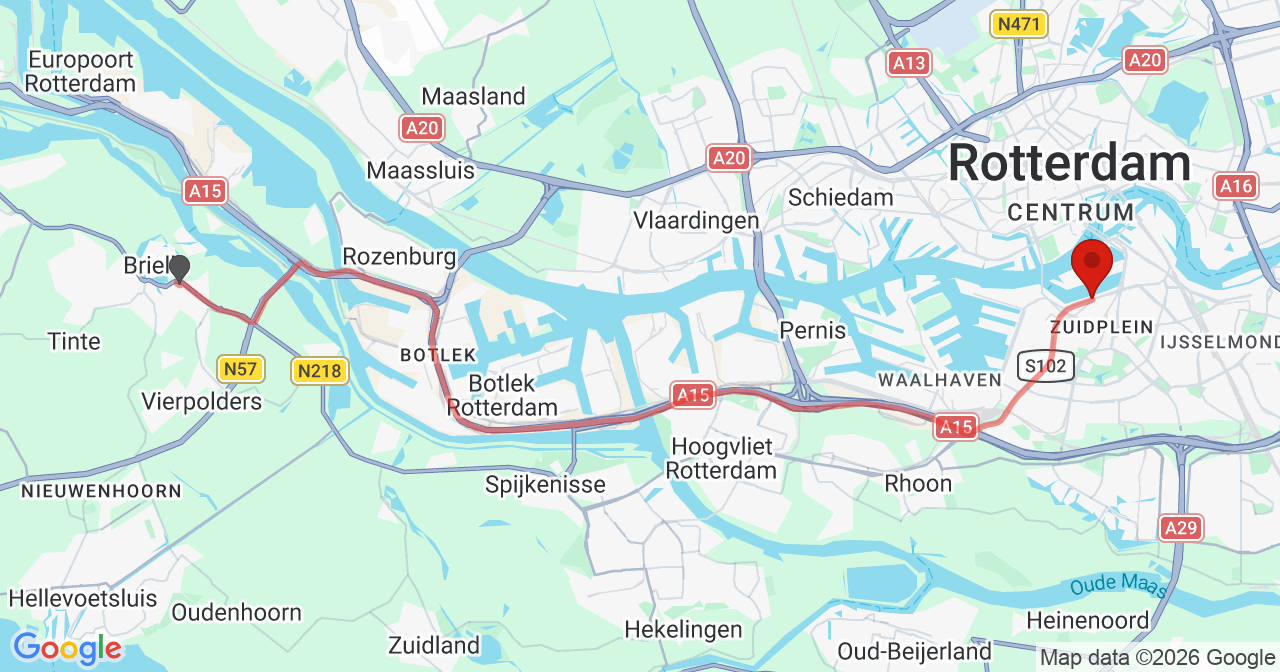 Kaart van het incident in Rotterdam met de aanrijroutes van de gealarmeerde eenheden