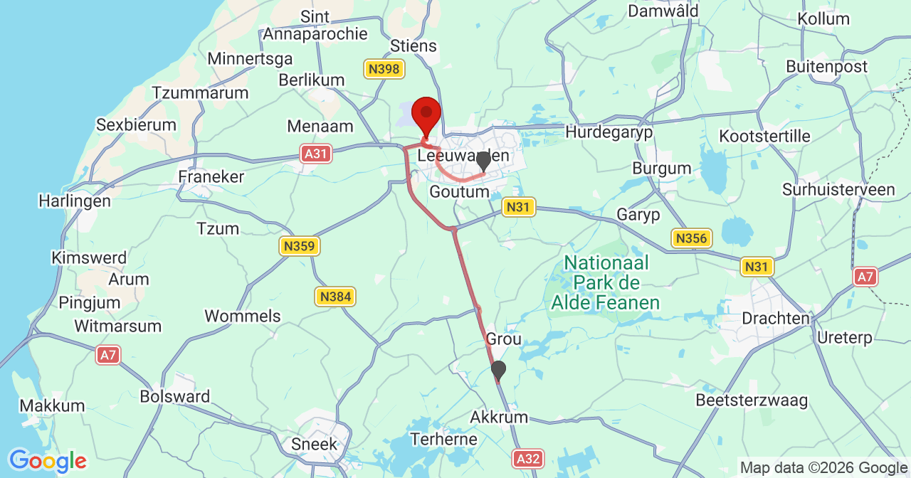 Kaart van het incident in Leeuwarden met de aanrijroutes van de gealarmeerde eenheden