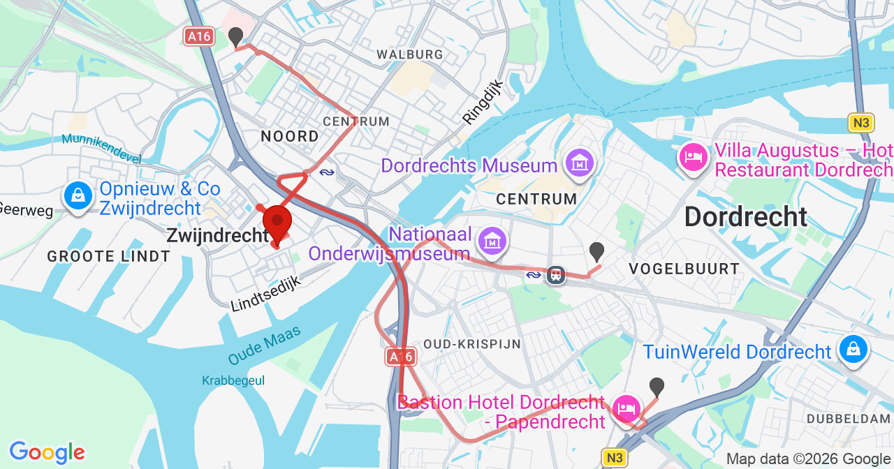 Kaart van het incident in Zwijndrecht met de aanrijroutes van de gealarmeerde eenheden