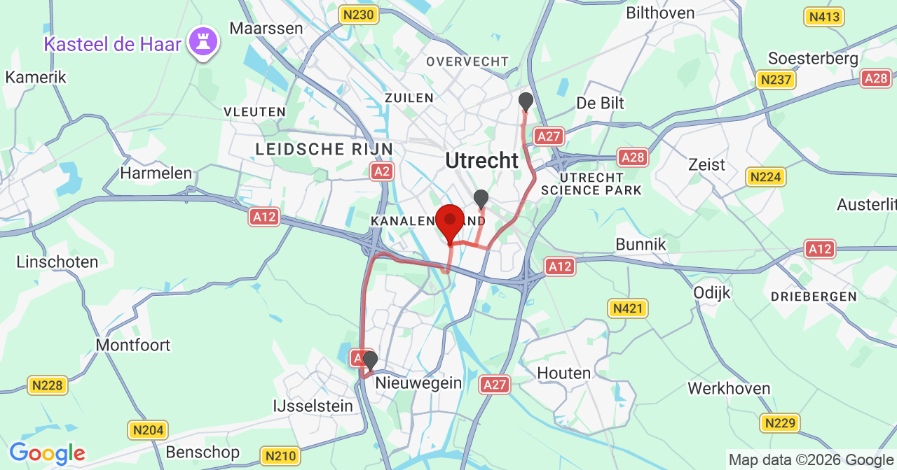 Kaart van het incident in Utrecht met de aanrijroutes van de gealarmeerde eenheden
