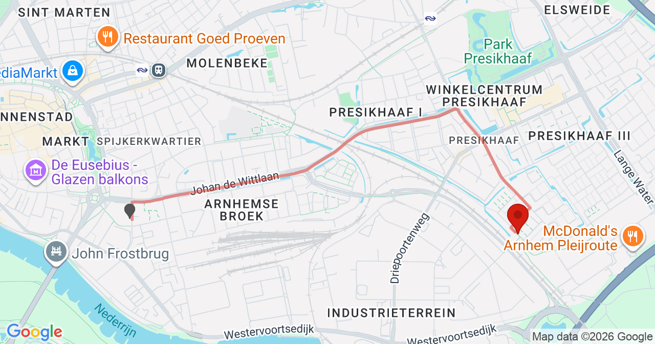 Kaart van het incident in Arnhem met de aanrijroutes van de gealarmeerde eenheden