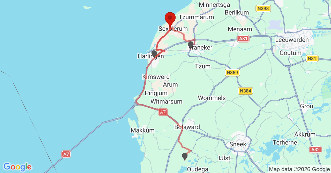 Kaart van het incident in Sexbierum met de aanrijroutes van de gealarmeerde eenheden