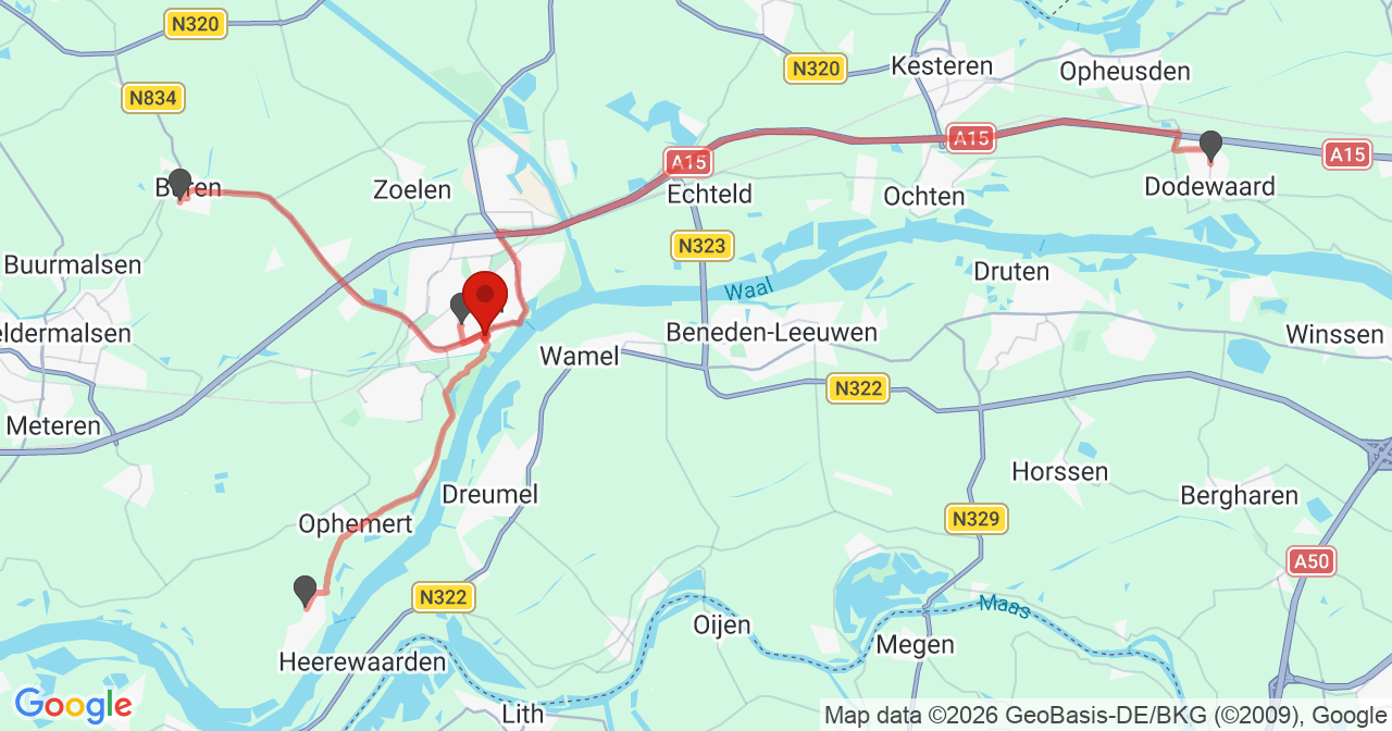 Kaart van het incident in Tiel met de aanrijroutes van de gealarmeerde eenheden
