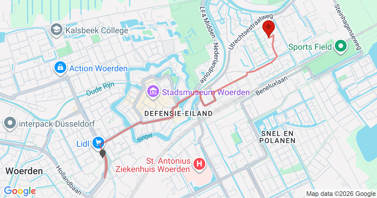Kaart van het incident in Woerden met de aanrijroutes van de gealarmeerde eenheden