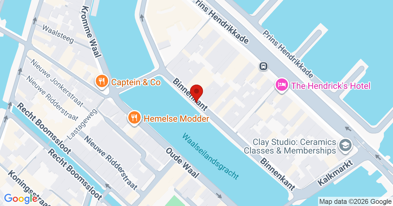 Kaart van het incident in Amsterdam met de aanrijroutes van de gealarmeerde eenheden