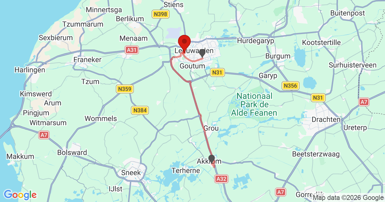 Kaart van het incident in Leeuwarden met de aanrijroutes van de gealarmeerde eenheden